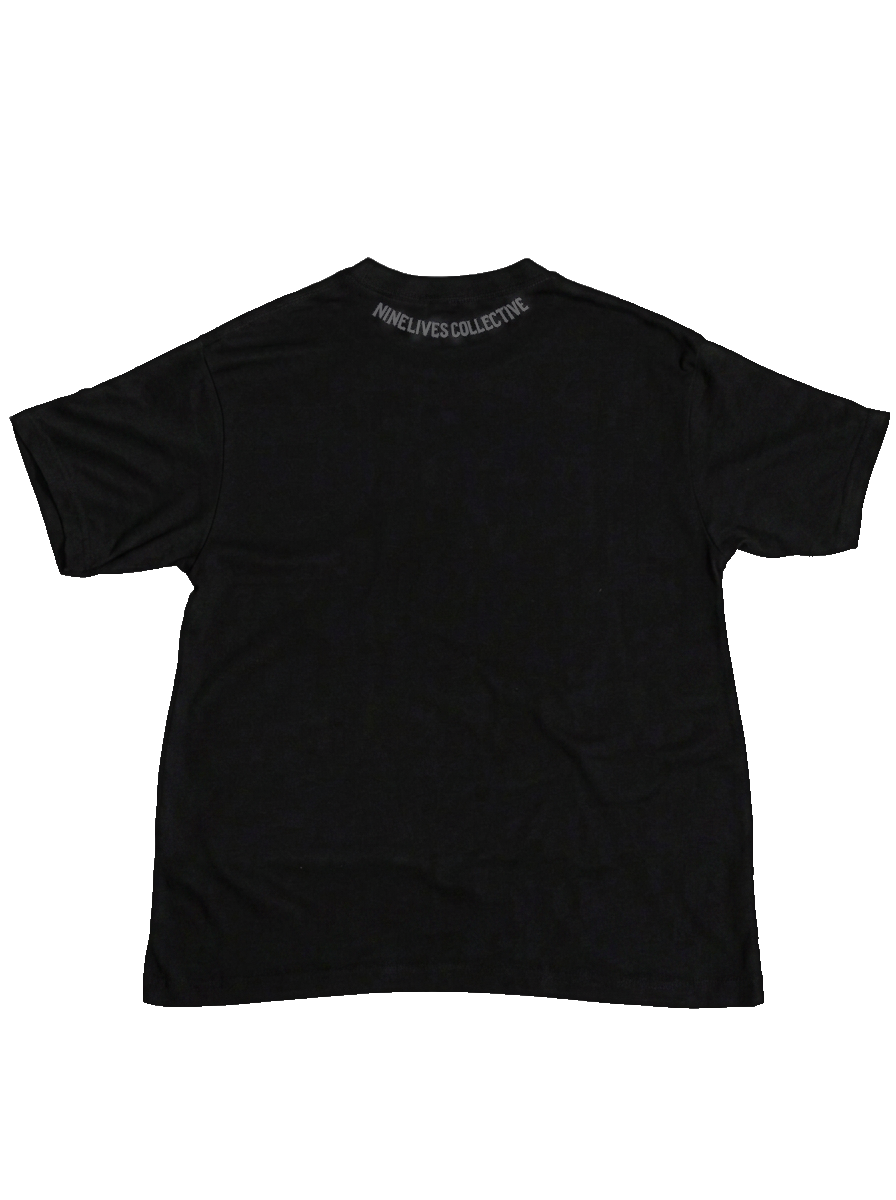T-Shirt II collar detail